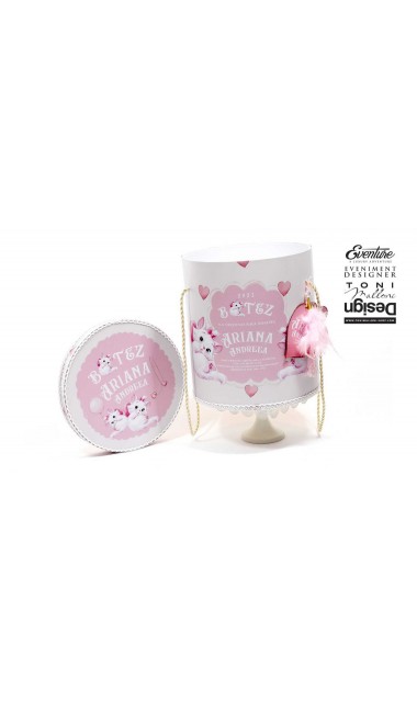 Trusou de botez roz brodat inspirat din desenul animat Pisicile Aristocrate cu pisica Marie 26